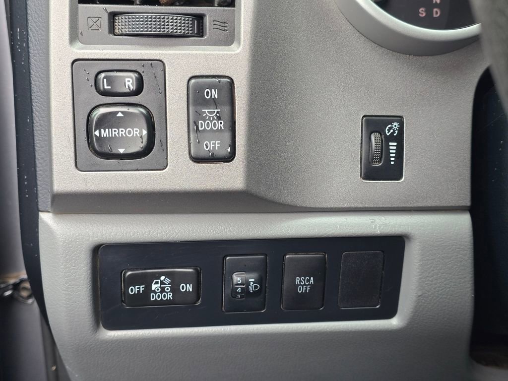 Used 2012 Toyota Tundra 4x4 Double Cab image 25