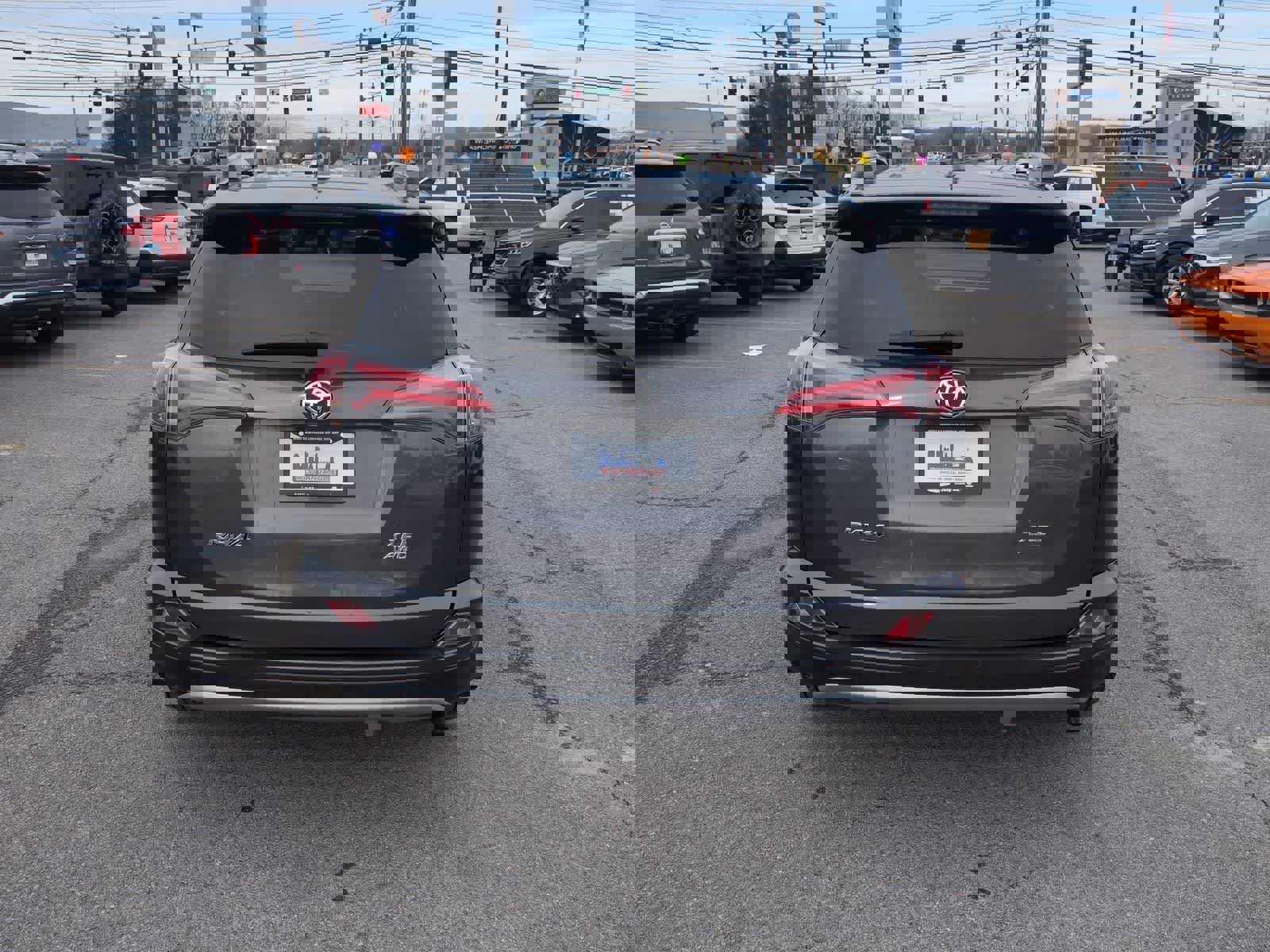 Used 2017 Toyota RAV4 XLE w/ All Weather Liner Package image 7