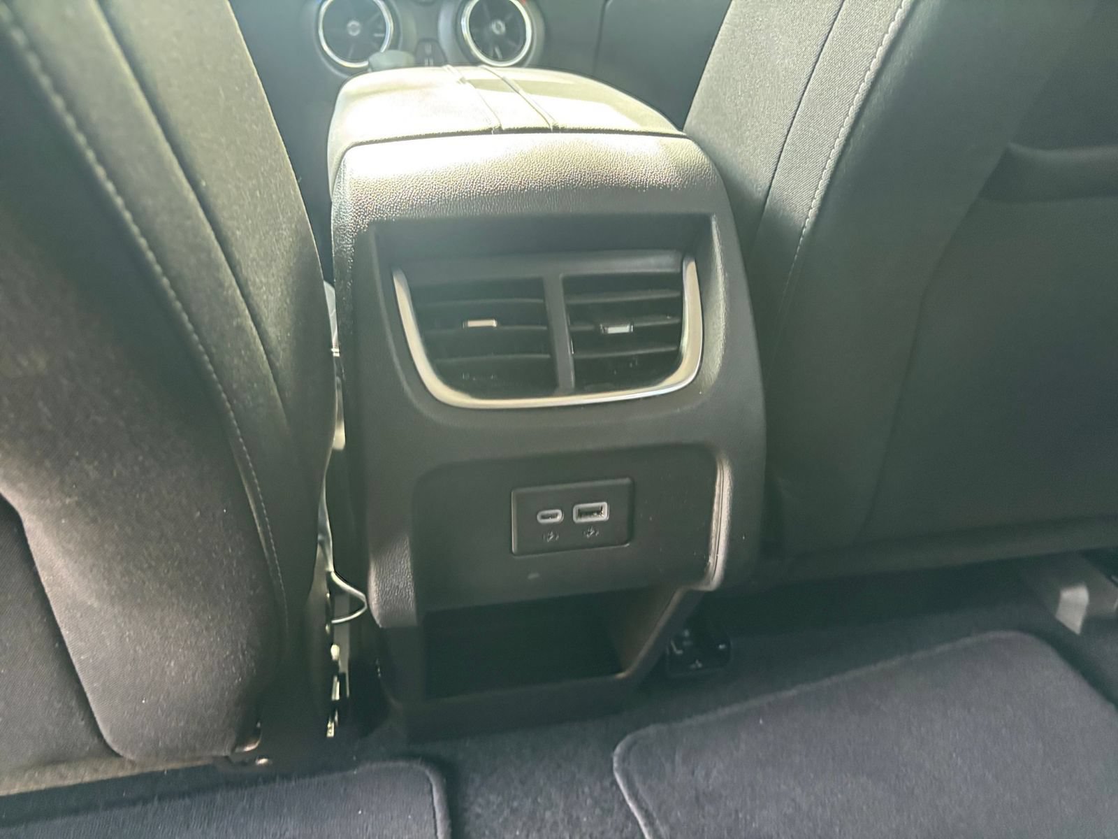 Used 2025 Chevrolet Blazer LT FWD image 23
