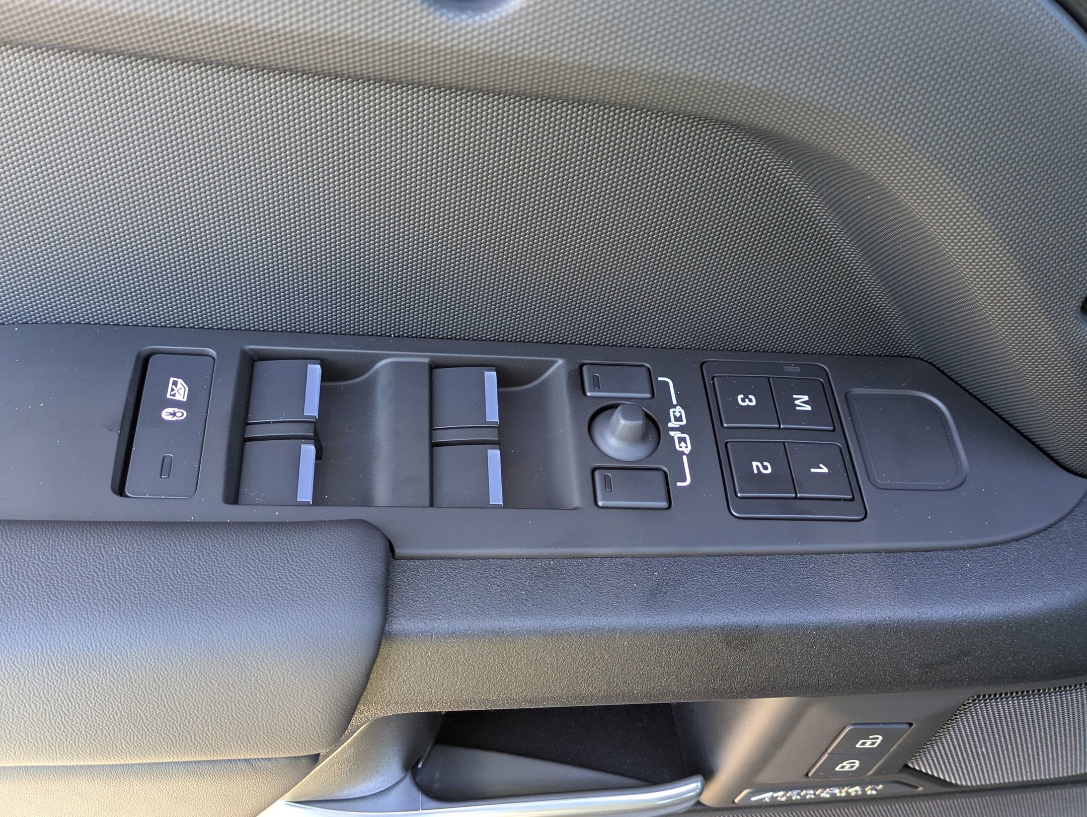 New 2026 Land Rover Defender 130 V8 image 22