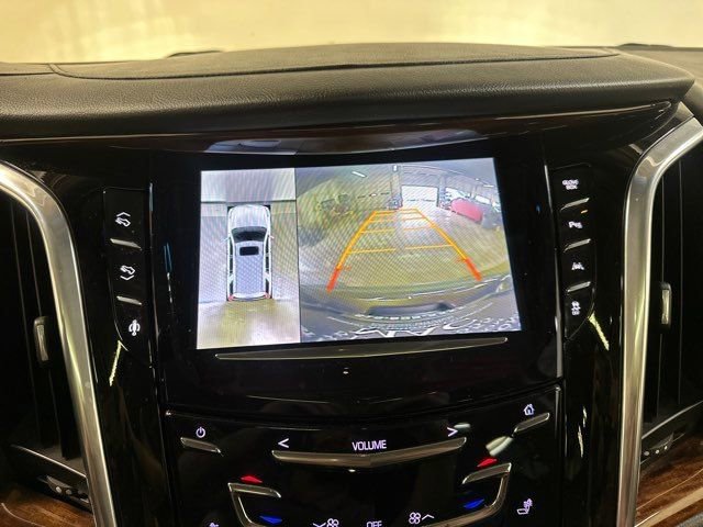 Used 2016 Cadillac Escalade Luxury image 27