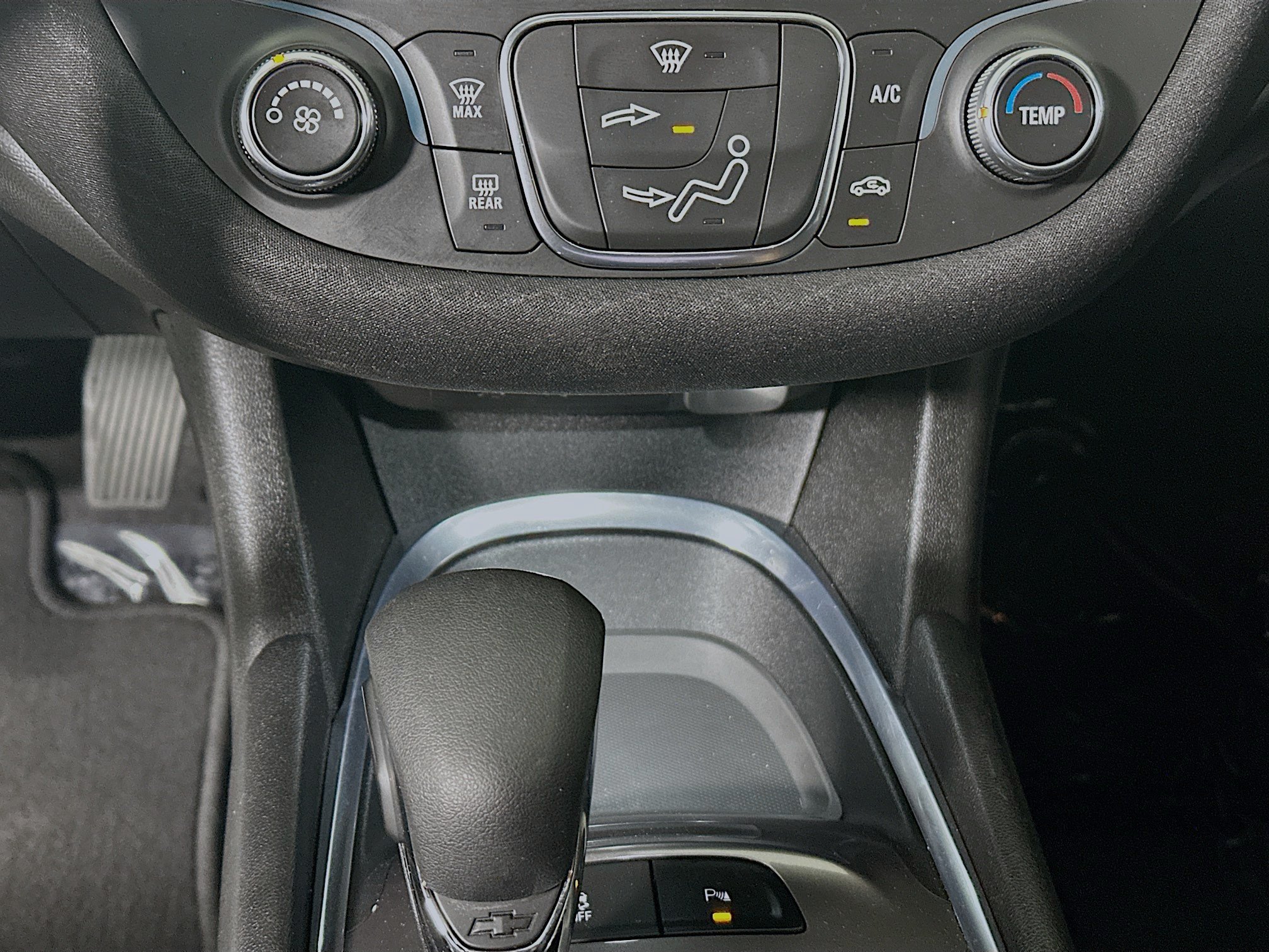 Used 2021 Chevrolet Malibu LS FWD image 23