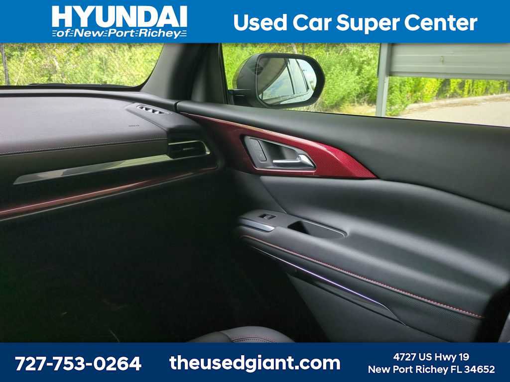 Used 2026 Chevrolet Traverse Z71 w/ LPO, Floor Liner Package AWD/4WD image 20
