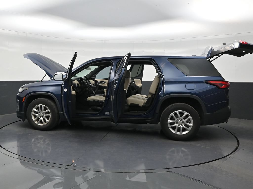 Used 2023 Chevrolet Traverse LS FWD image 29