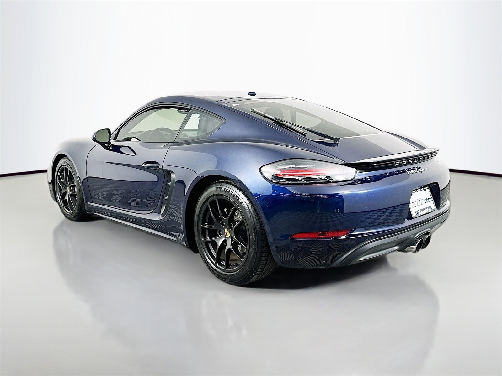 Used 2018 Porsche 718 Cayman image 5