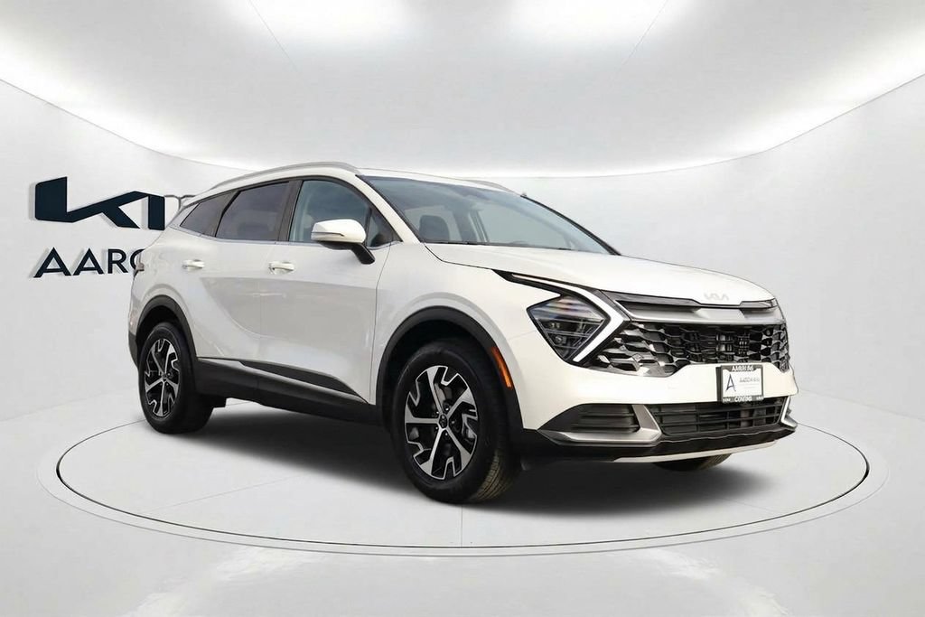 Used 2025 Kia Sportage EX AWD/4WD image 3