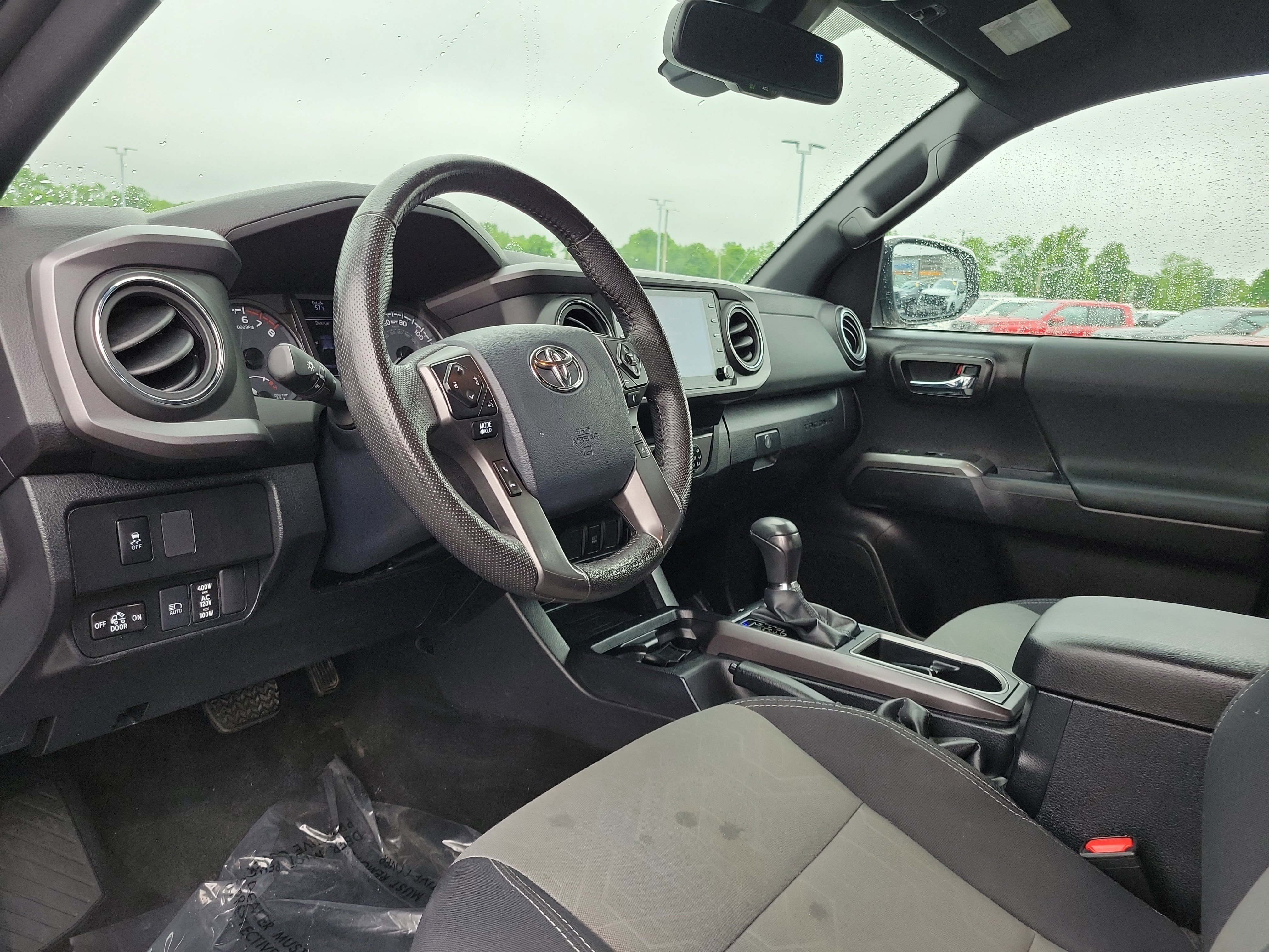Used 2020 Toyota Tacoma TRD Sport image 19