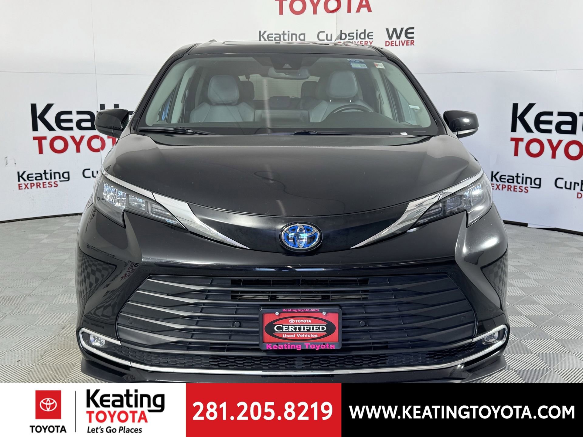 Certified 2024 Toyota Sienna XLE image 12