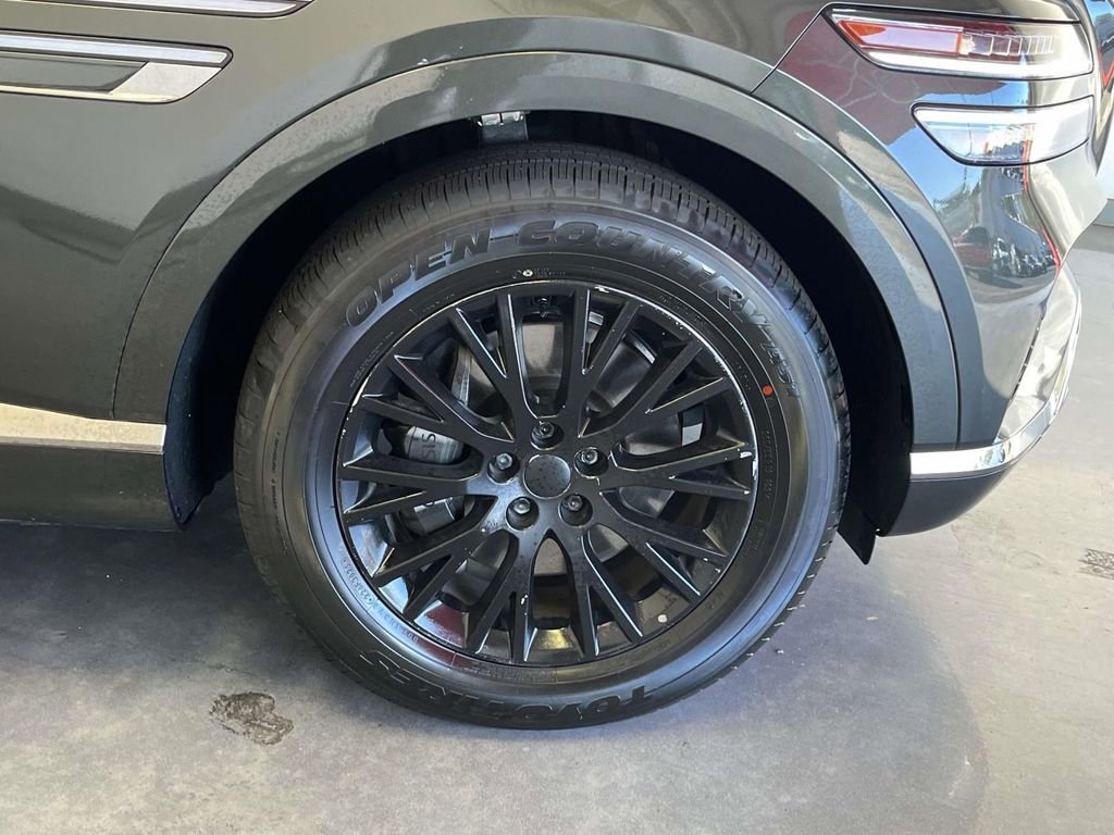 Used 2025 Genesis GV80 2.5T Standard image 9