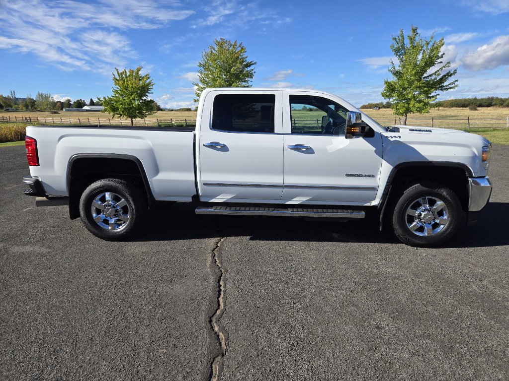 Used 2019 GMC Sierra 3500 SLT image 4