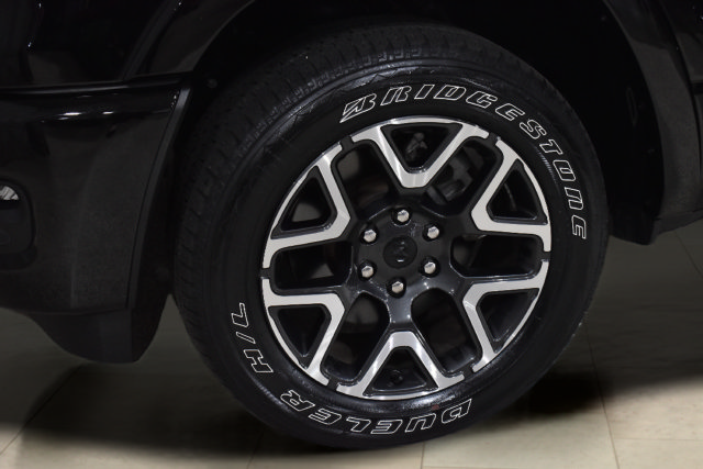 Used 2025 RAM 1500 Laramie w/ Sport Appearance Package AWD/4WD image 34