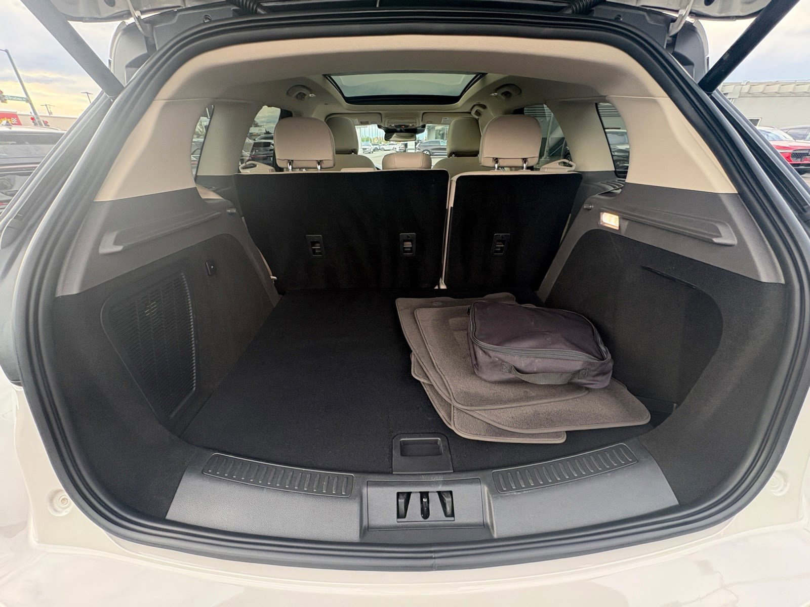 Used 2024 Lincoln Corsair Grand Touring image 16