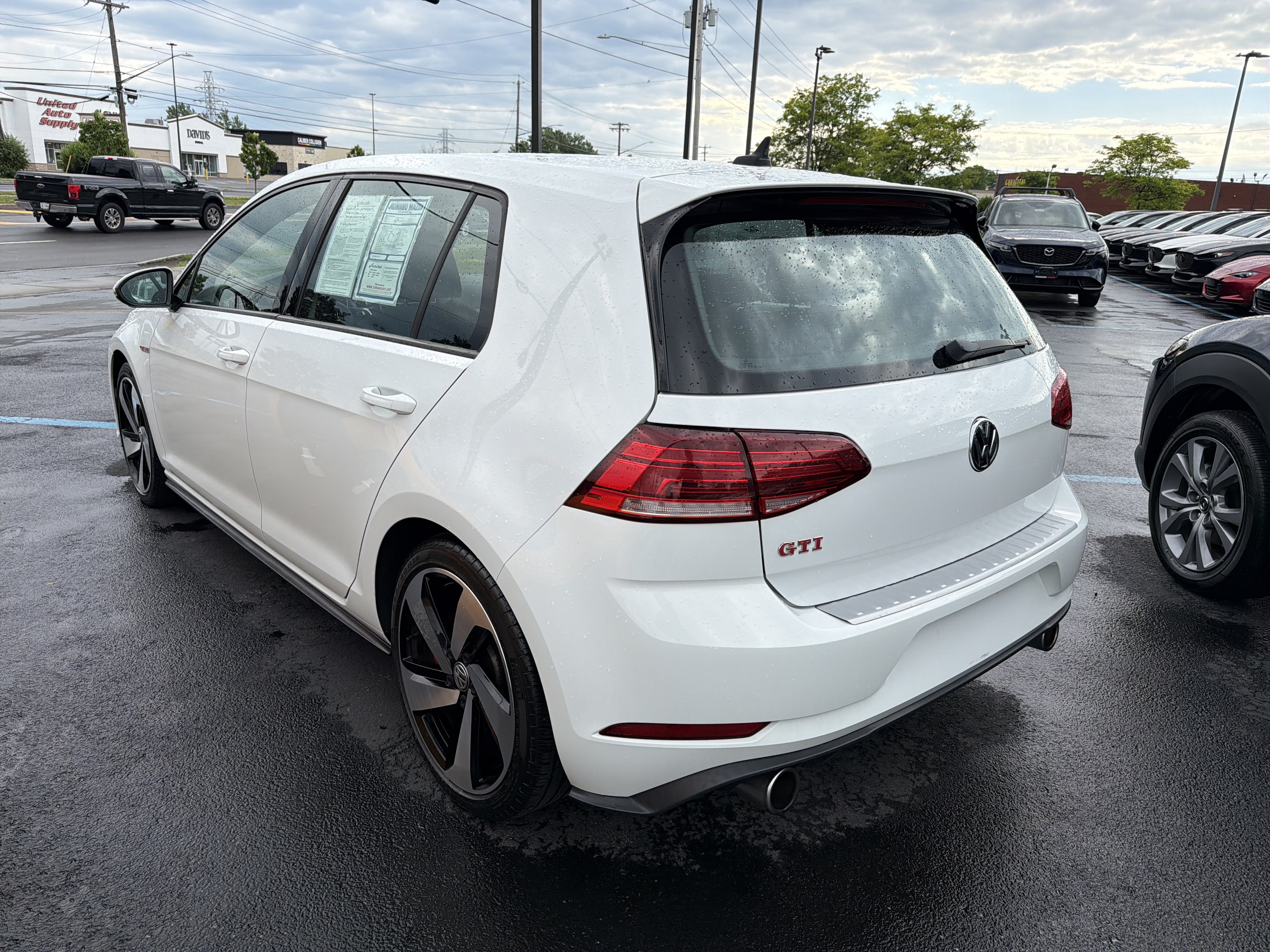 Used 2020 Volkswagen GTI S FWD image 5