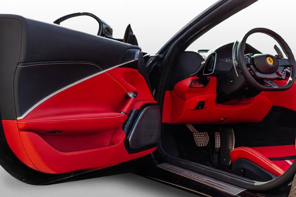 Certified 2024 Ferrari Roma Spider RWD image 35