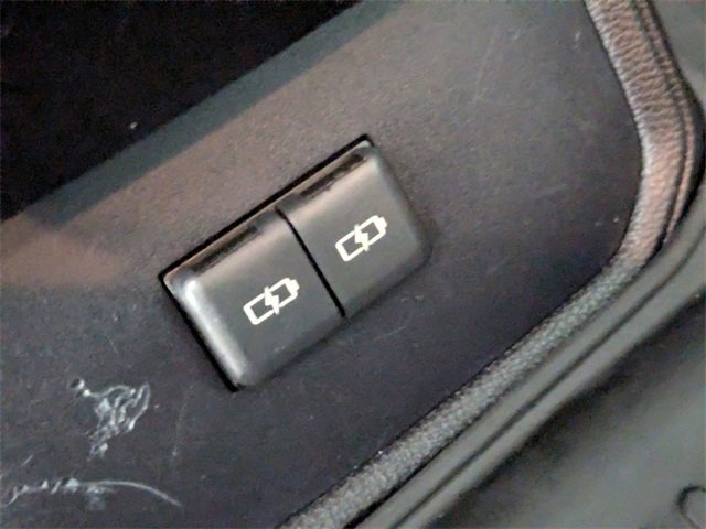 Used 2023 Toyota Highlander XLE image 26