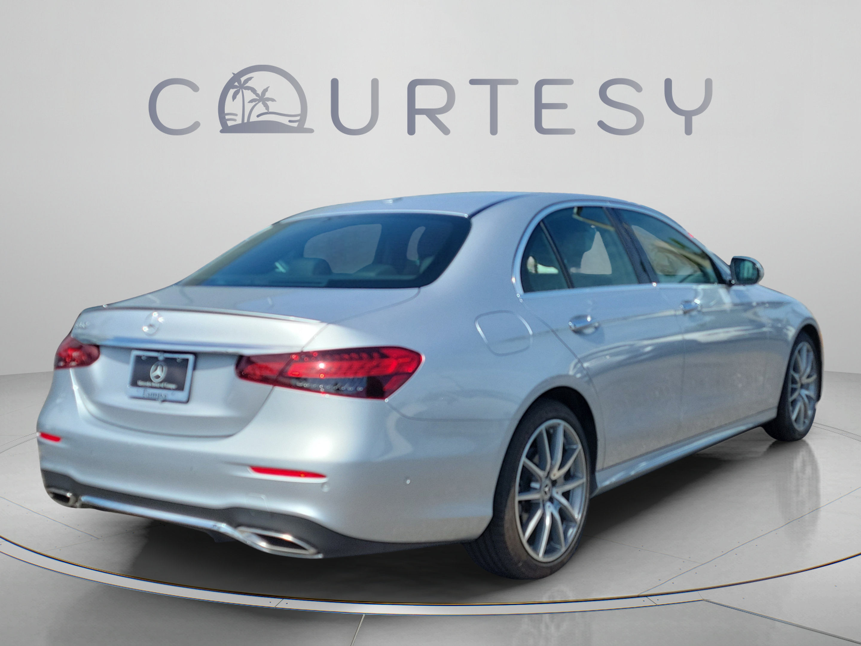 Certified 2022 Mercedes-Benz E 350 Sedan image 3