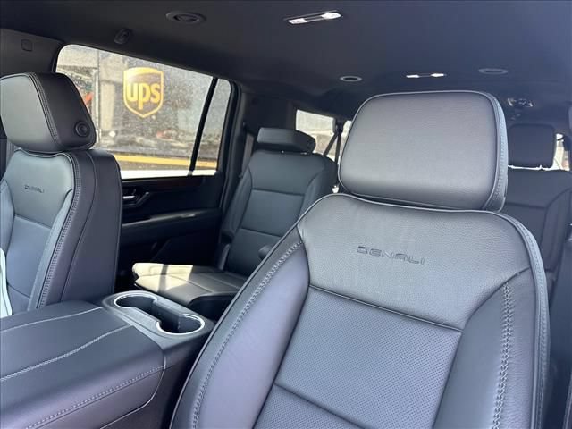 Certified 2026 GMC Yukon XL Denali w/ LPO, Floor Liner Package AWD/4WD image 23
