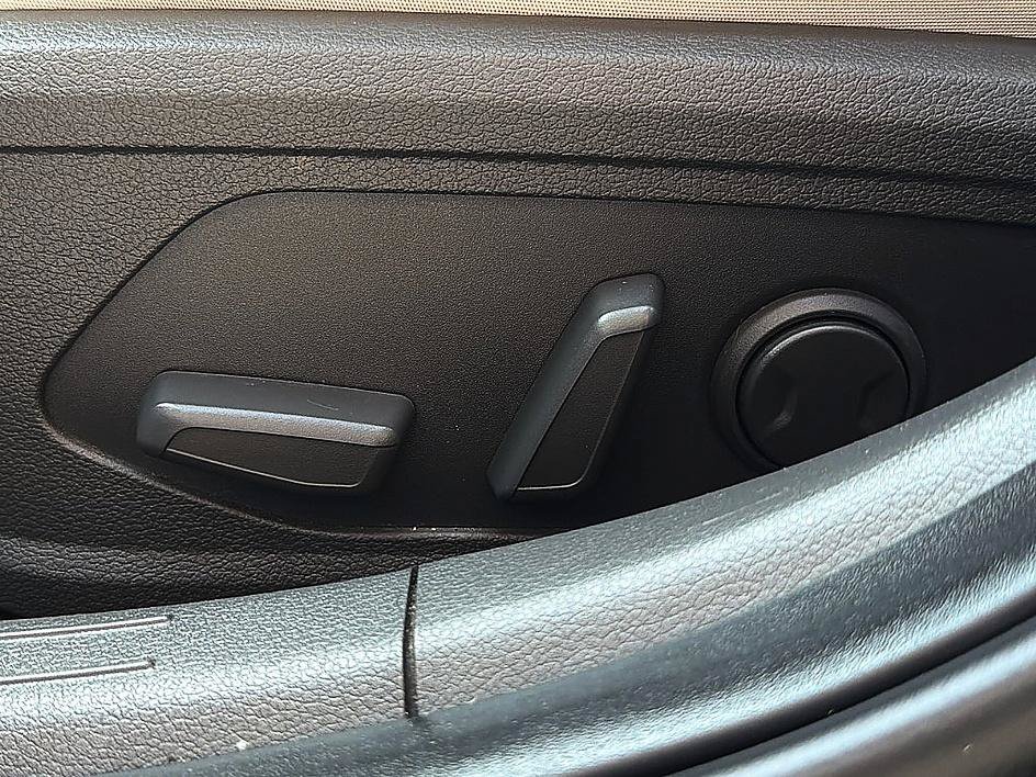 Certified 2025 Hyundai Sonata SEL FWD image 11