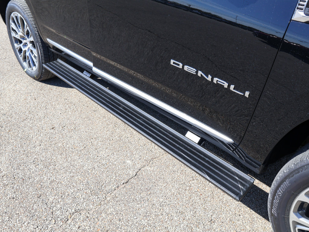 New 2027 GMC Yukon Denali w/ Denali Reserve Package AWD/4WD image 8
