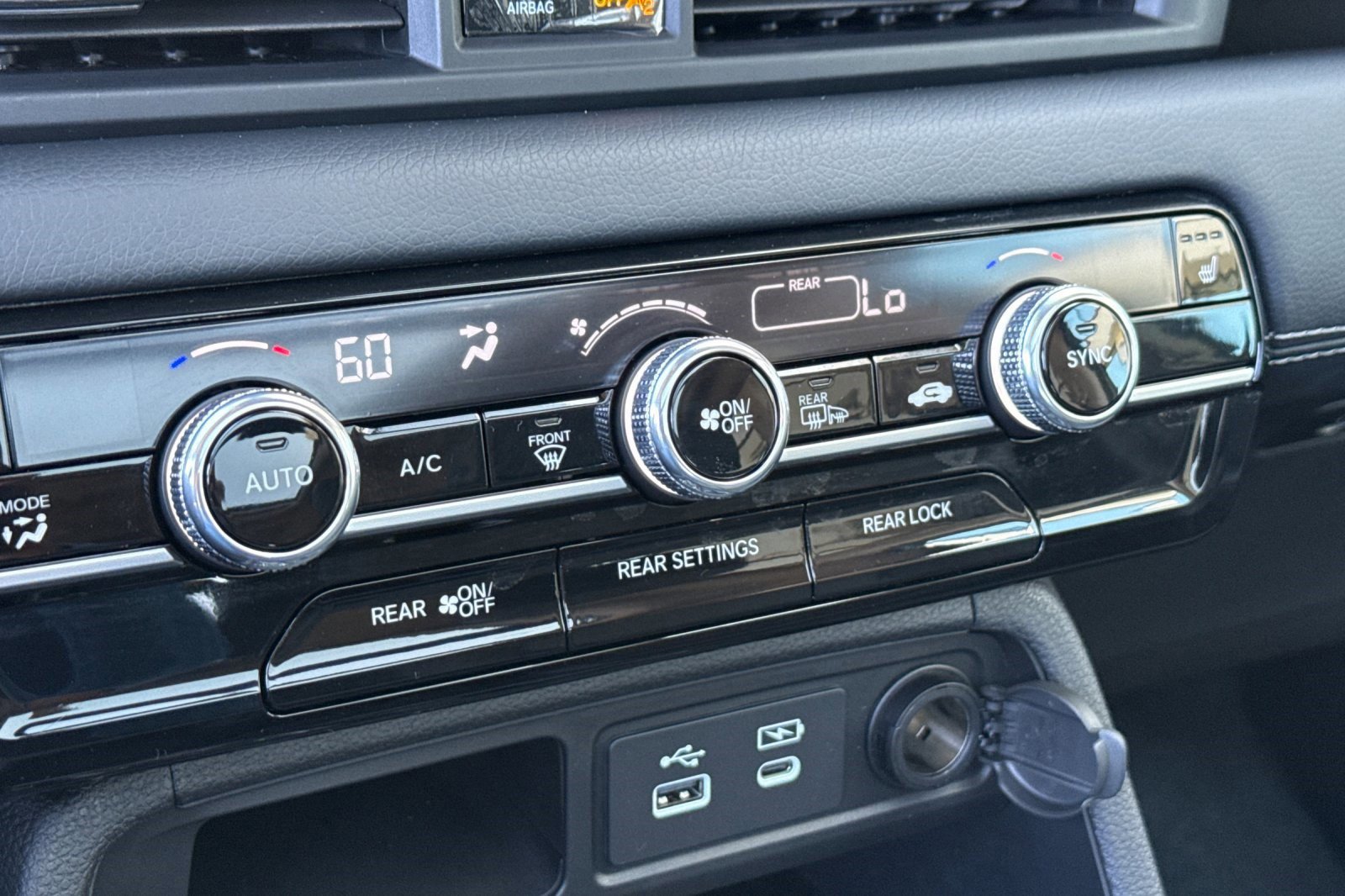 Certified 2025 Honda Pilot Touring image 17