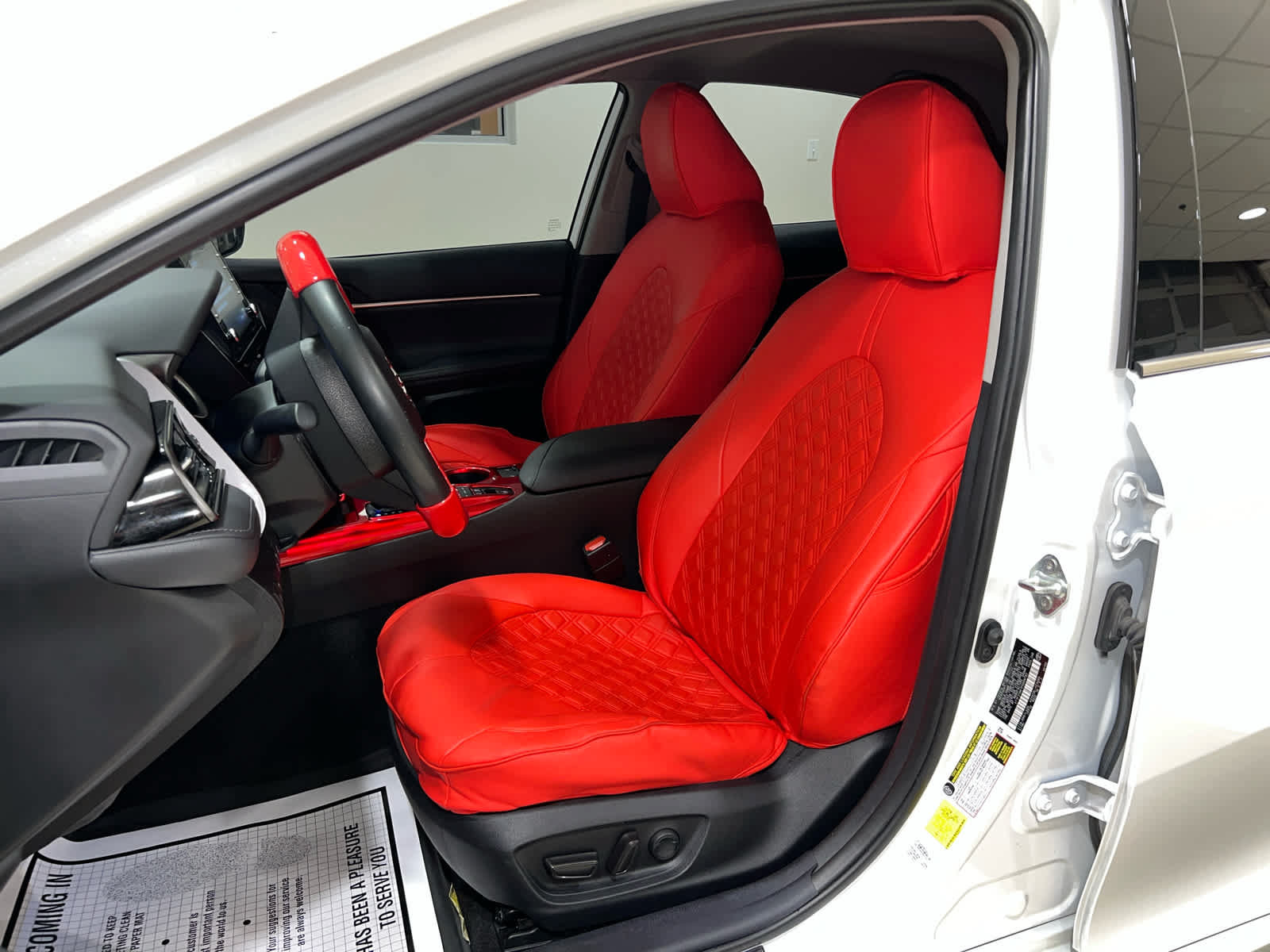 Used 2023 Toyota Camry XLE w/ Protection Package (Q2) (TMS) FWD image 16