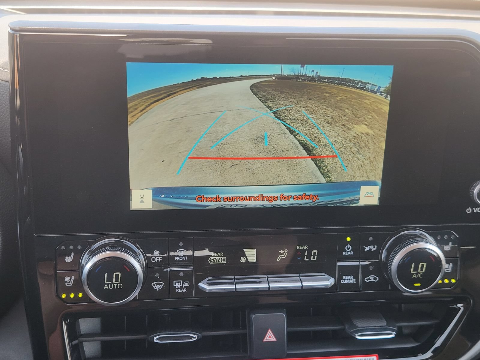 New 2026 Toyota Highlander Limited AWD/4WD image 17