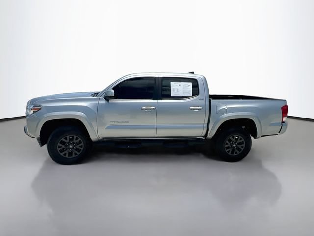 Used 2023 Toyota Tacoma SR5 w/ Technology Package RWD image 5