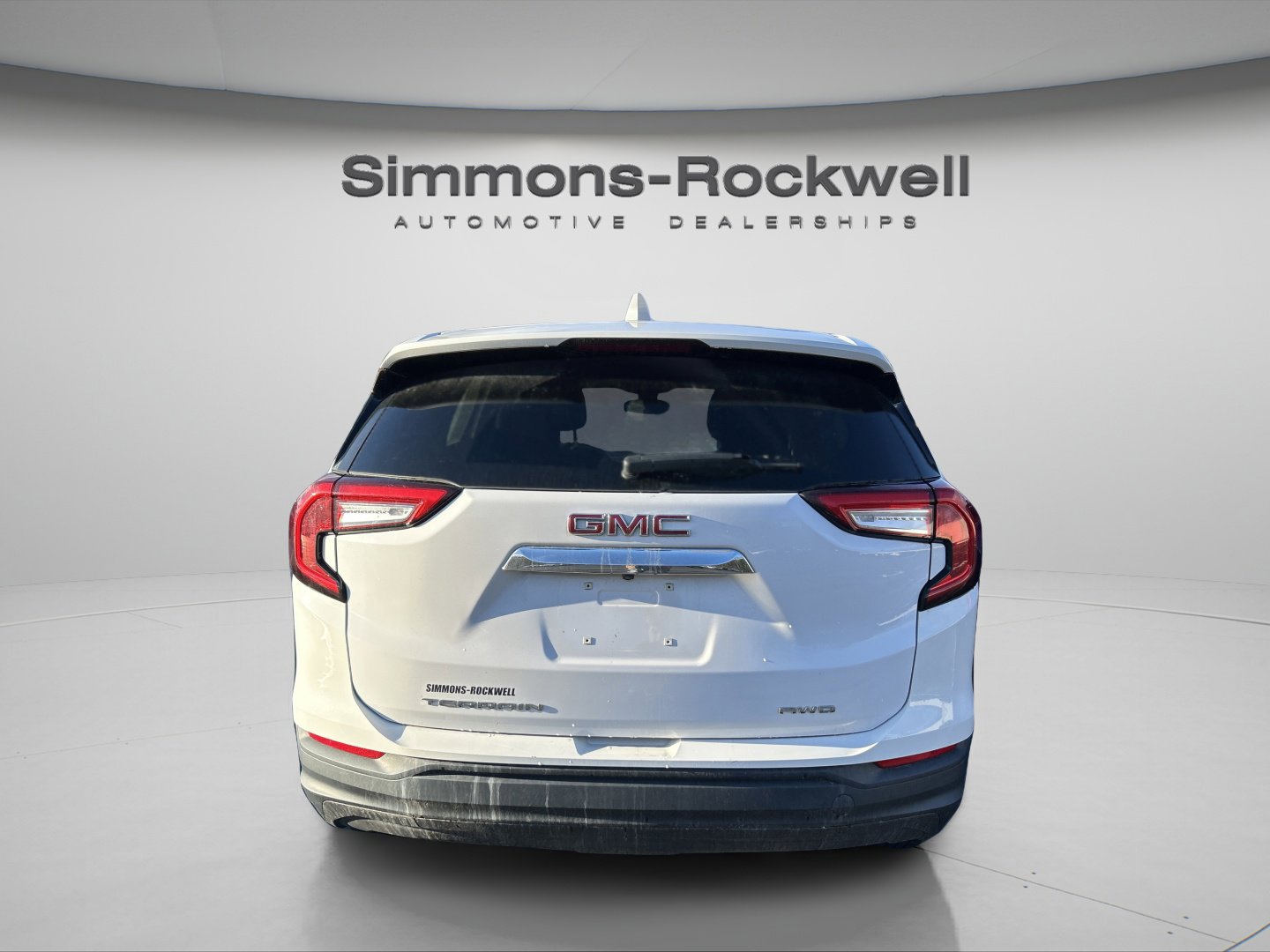 Used 2022 GMC Terrain SLE image 5