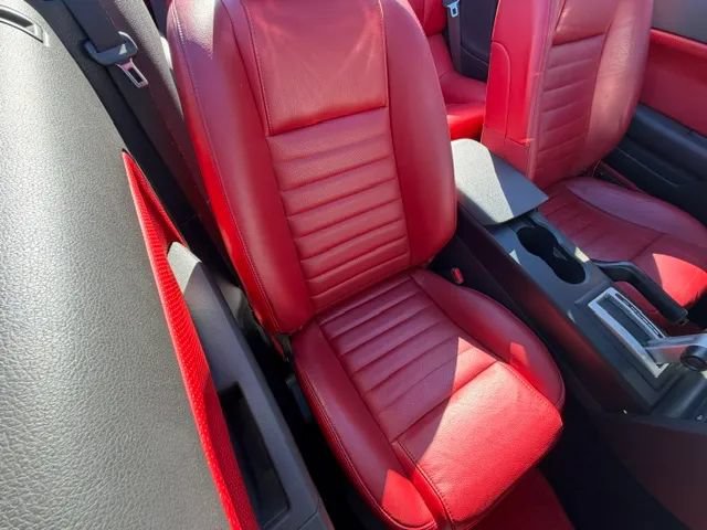 Used 2005 Ford Mustang Premium RWD image 35