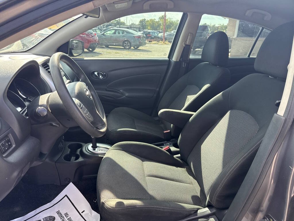 Used 2019 Nissan Versa SV FWD image 10
