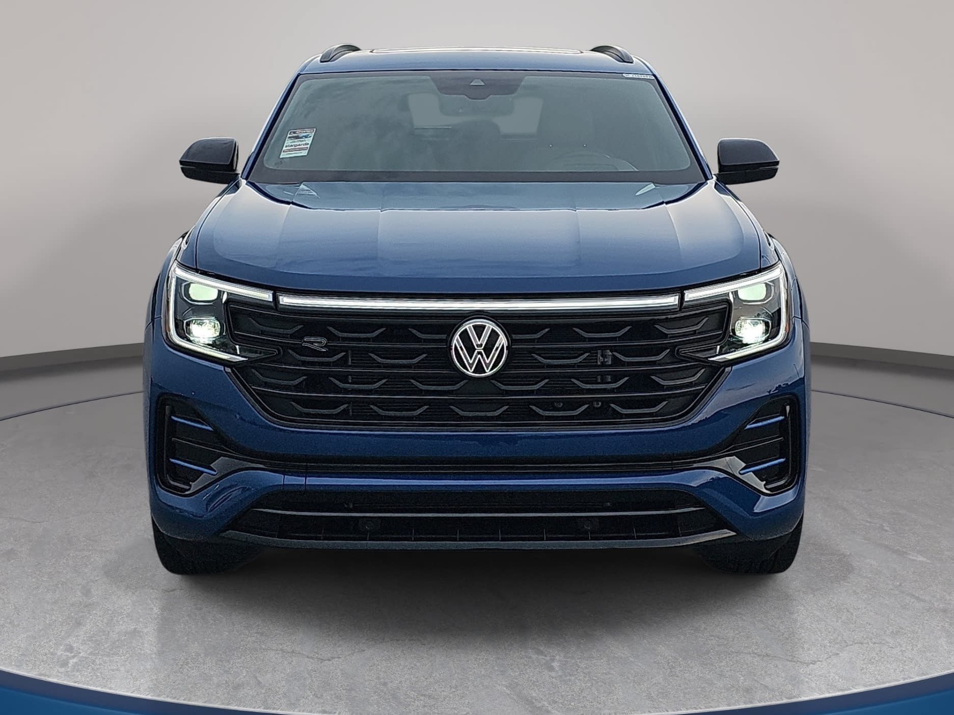 Used 2025 Volkswagen Atlas Cross Sport SEL R-Line AWD/4WD image 2