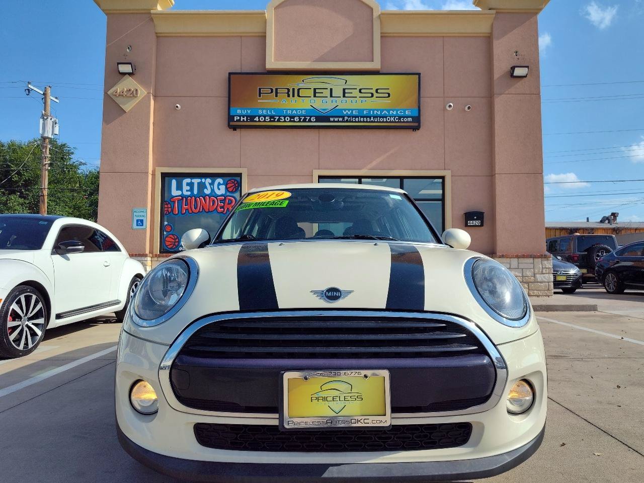 Used 2019 MINI Cooper 4-Door Hardtop FWD image 9
