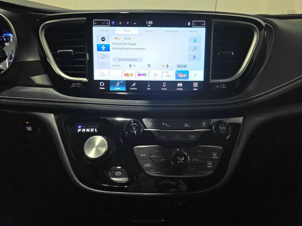 New 2026 Chrysler Pacifica Select FWD image 14