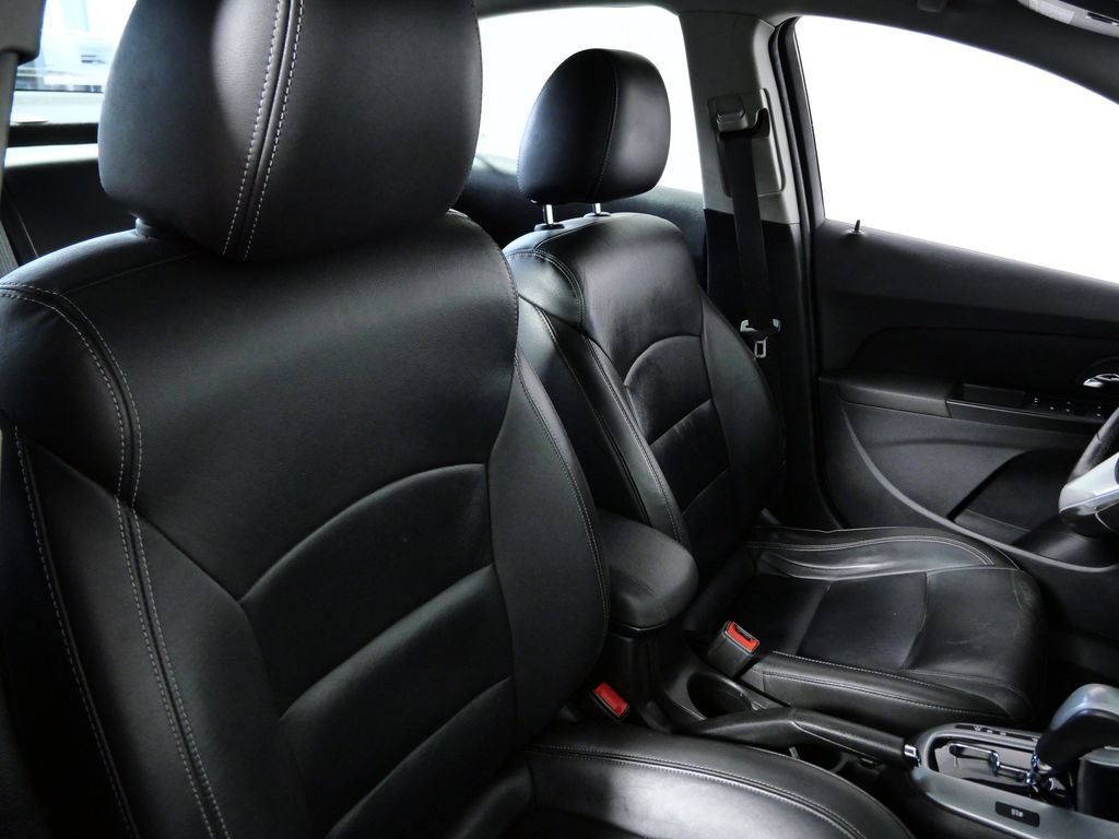 Used 2015 Chevrolet Cruze LTZ FWD image 11