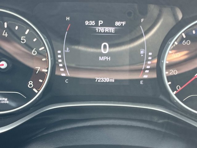 Used 2020 Jeep Compass Latitude FWD image 38