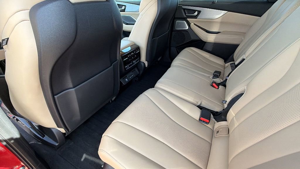 Used 2025 Acura MDX w/ Technology Package image 24