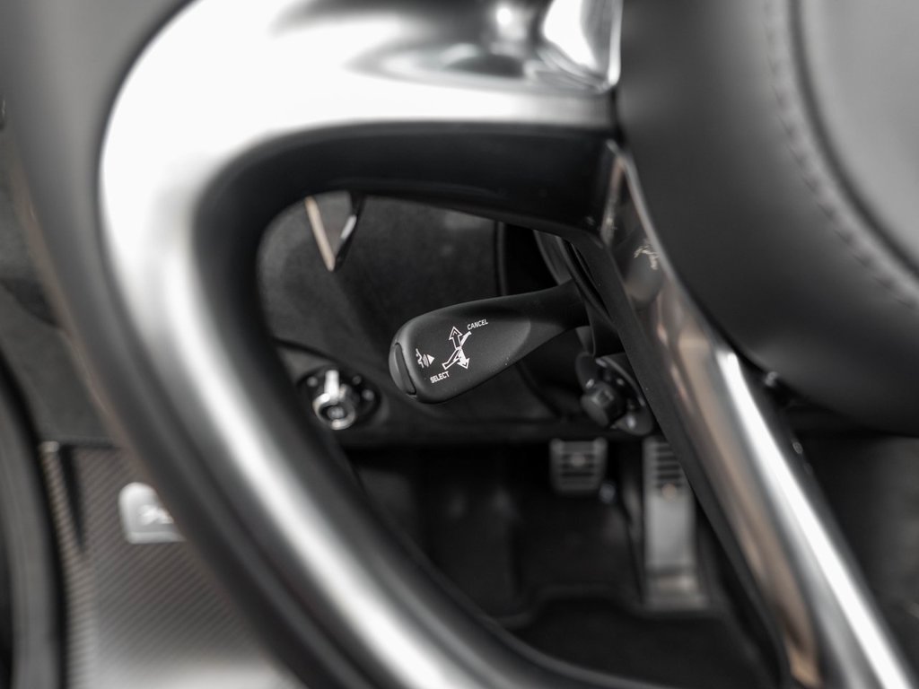 New 2026 McLaren 750S Spider RWD image 30