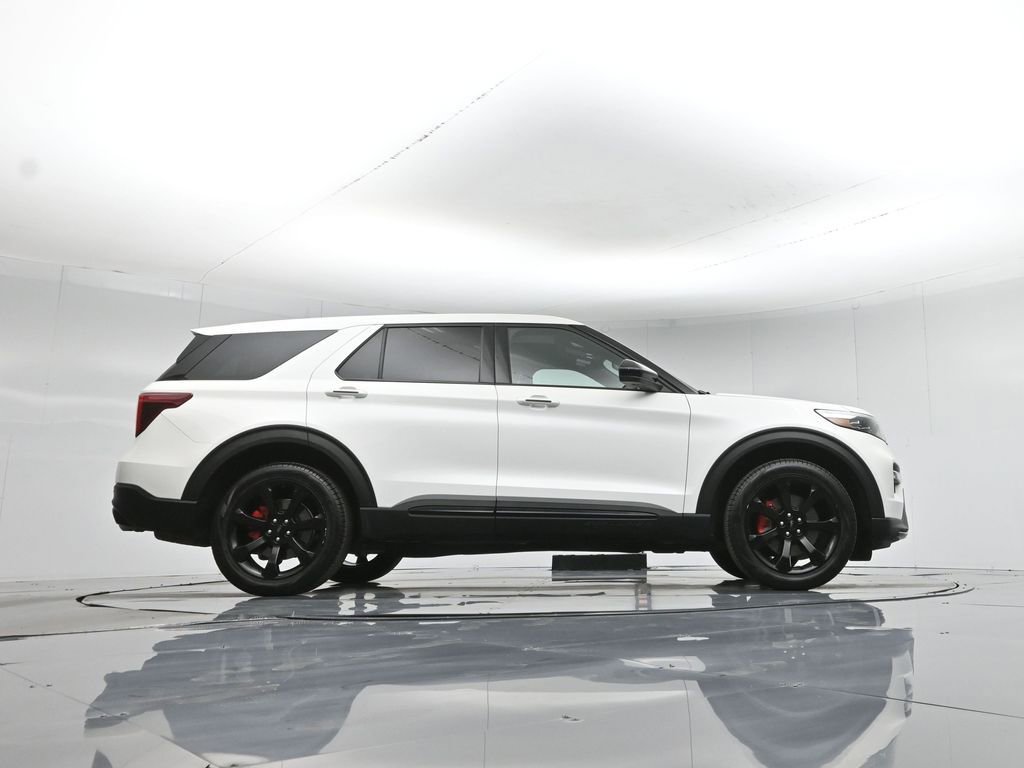 Certified 2022 Ford Explorer ST w/ ST Street Pack image 50