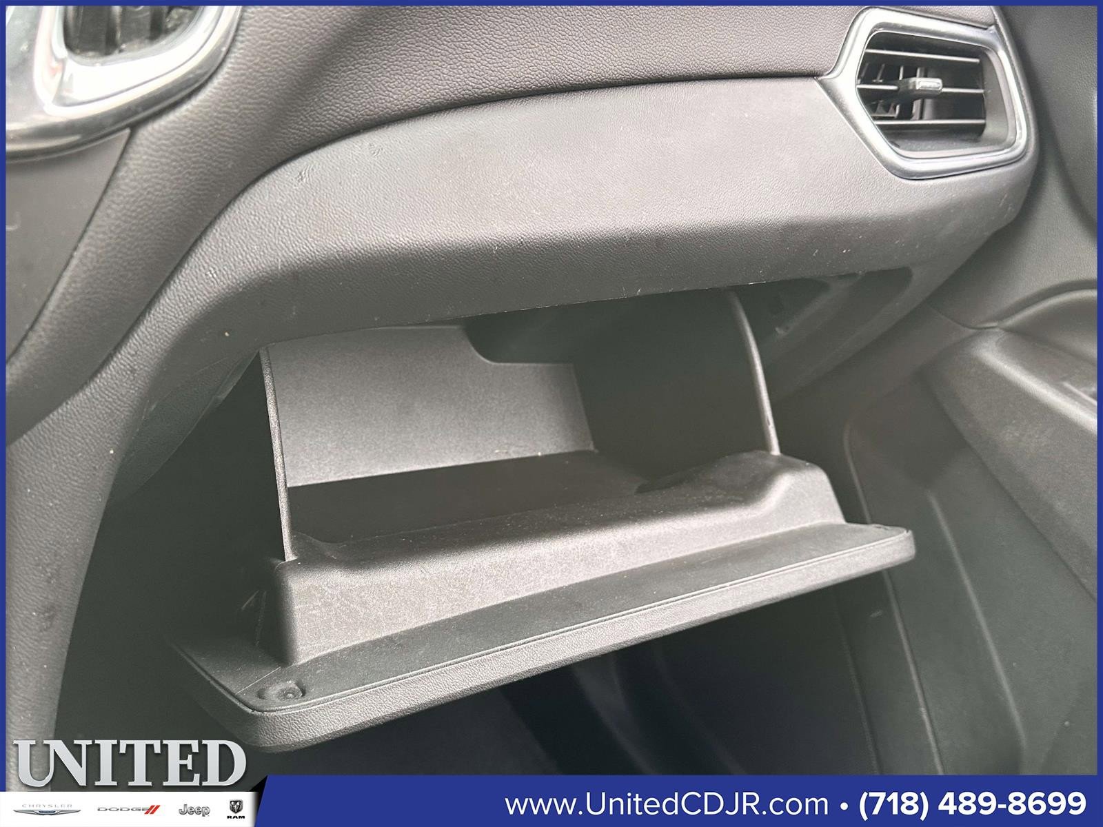 Used 2021 Chevrolet Equinox LT image 28