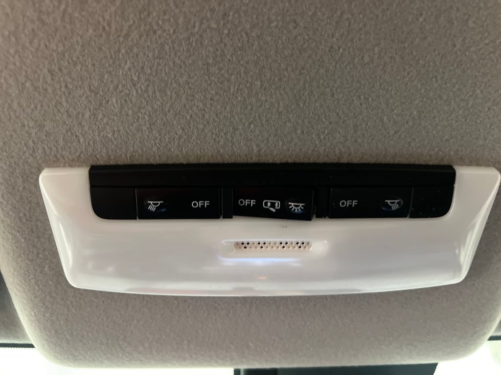 Used 2024 Nissan Versa SV FWD image 23