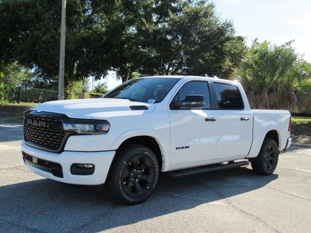 New 2026 RAM 1500 4x4 Crew Cab image 3