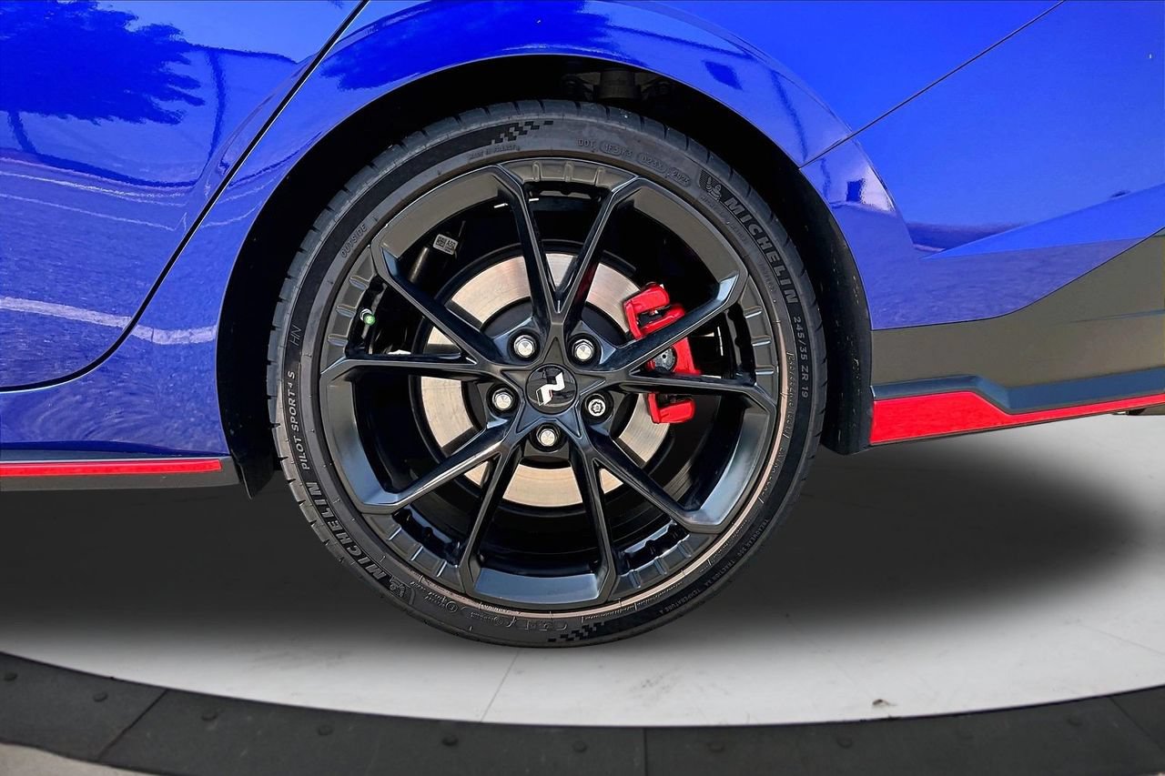 Used 2025 Hyundai Elantra N FWD image 33