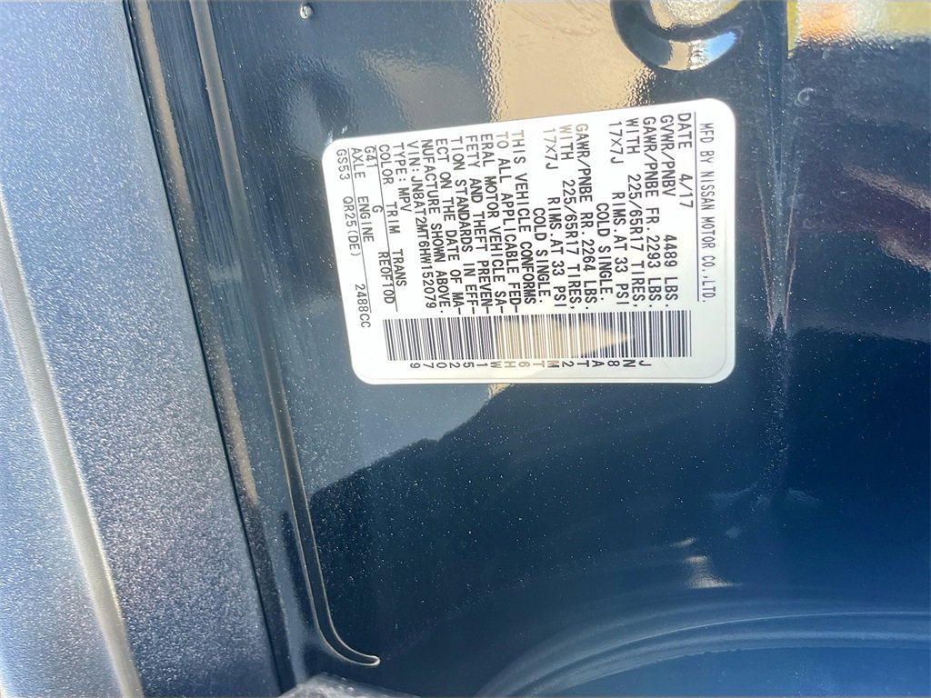 Used 2017 Nissan Rogue SV image 30