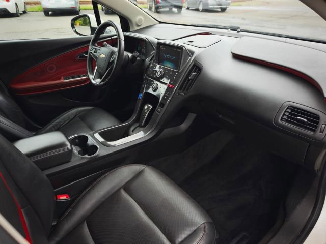 Used 2012 Chevrolet Volt Premium w/ Premium Trim Package FWD image 33