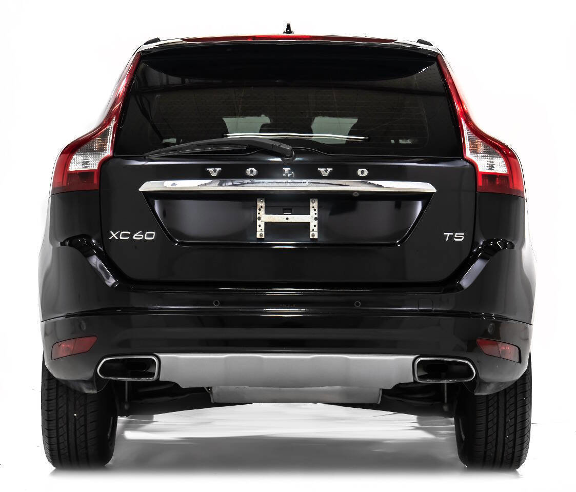 Used 2017 Volvo XC60 T5 w/ Tailgate Package image 8