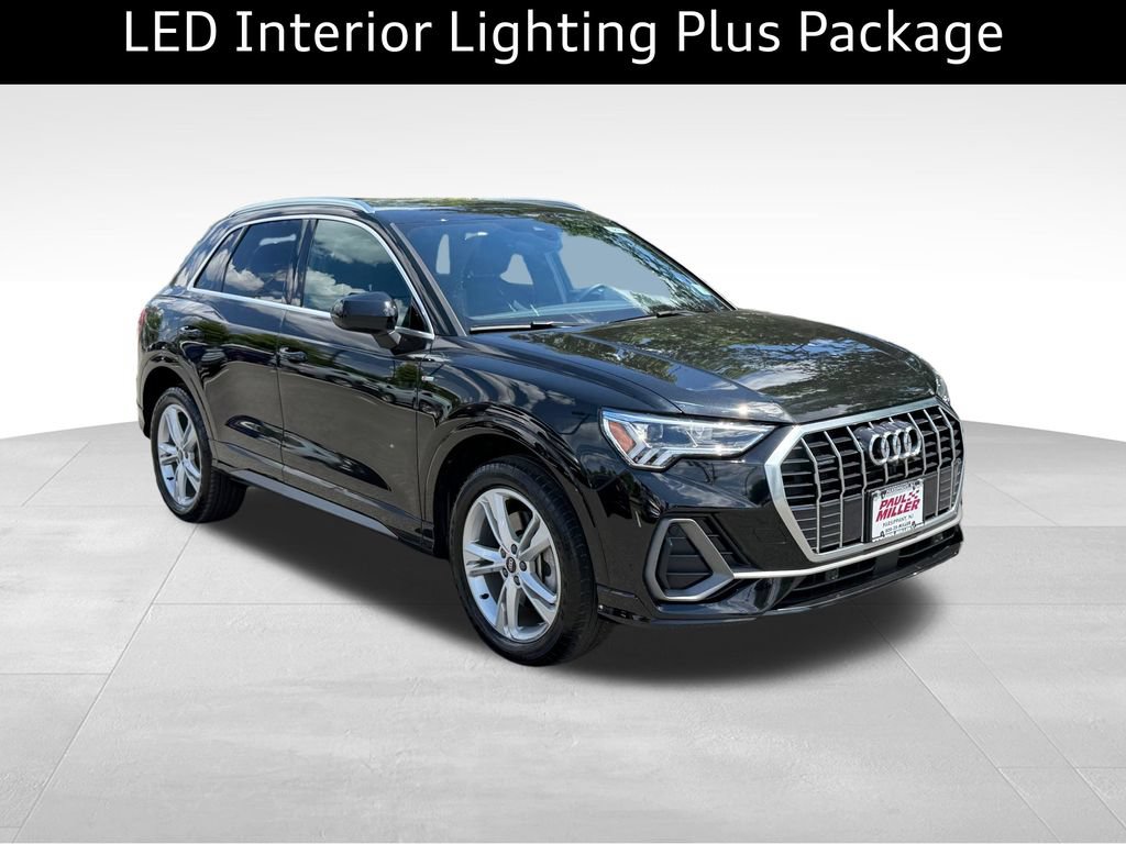Used 2023 Audi Q3 2.0T Premium Plus w/ Premium Plus Package AWD/4WD image 4