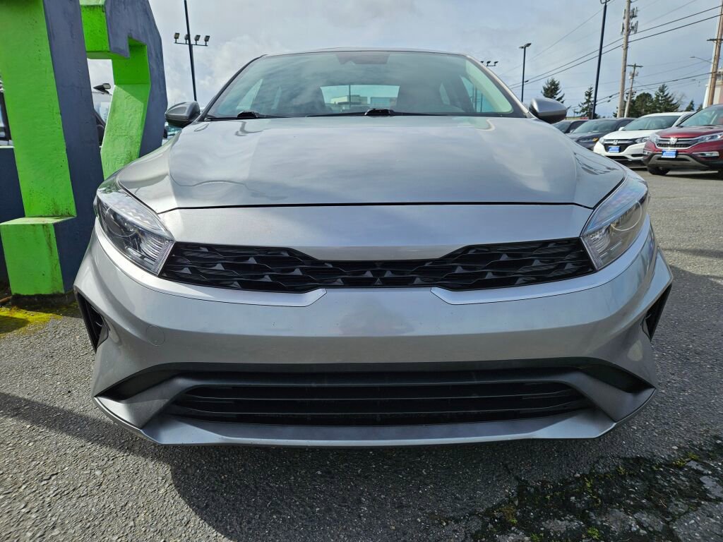 Used 2023 Kia Forte LXS FWD image 7