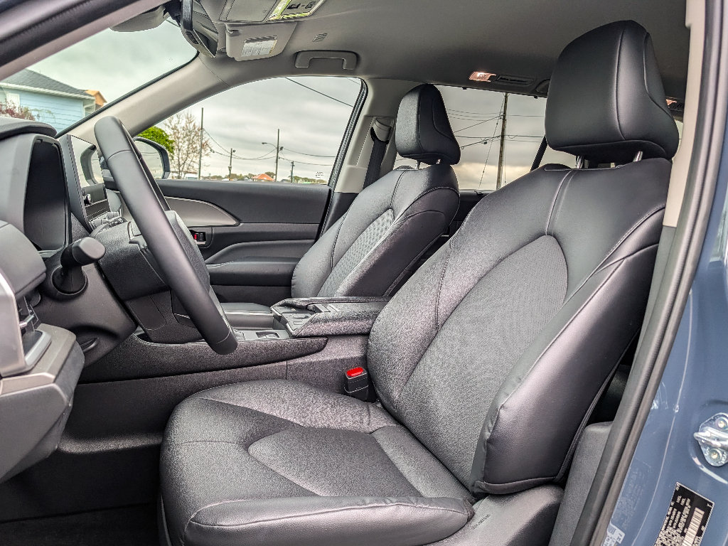 Used 2025 Toyota Grand Highlander FWD image 12