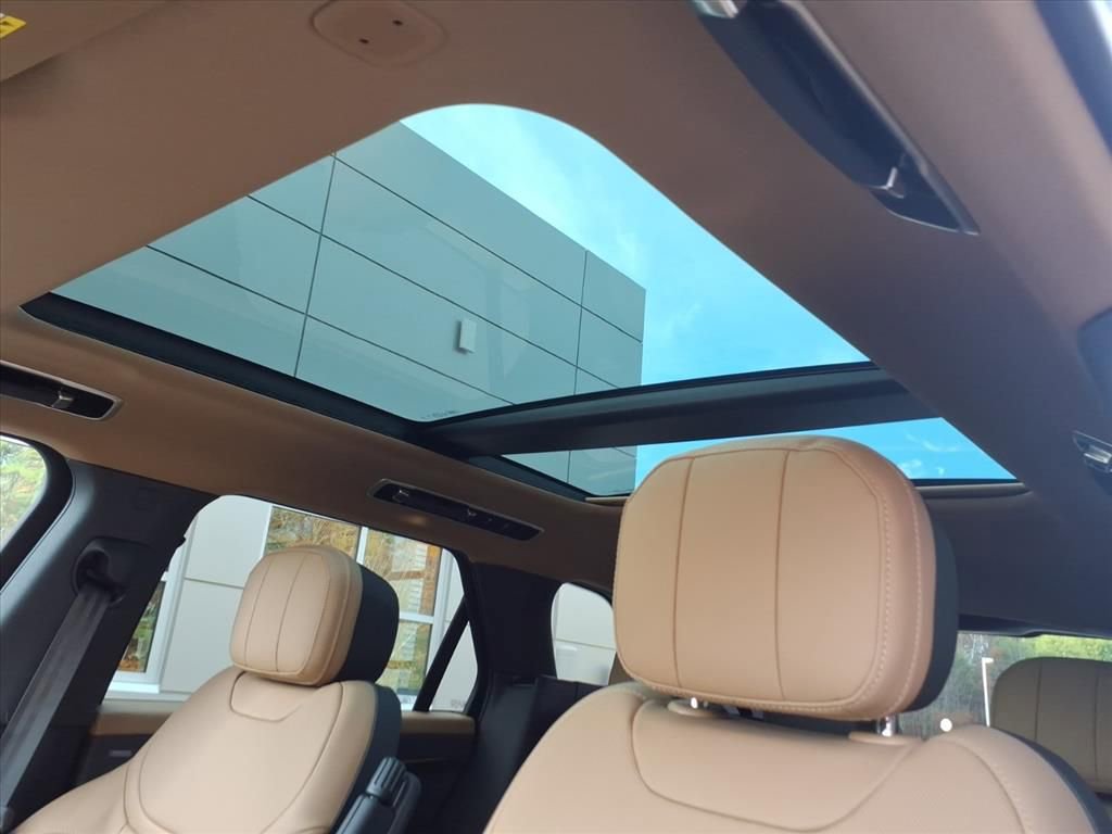 New 2025 Land Rover Range Rover Sport Dynamic SE image 14