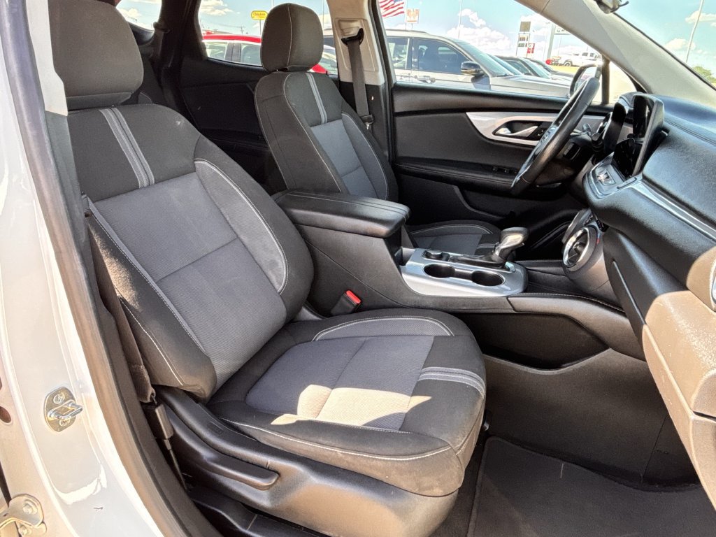 Used 2023 Chevrolet Blazer LT FWD image 25